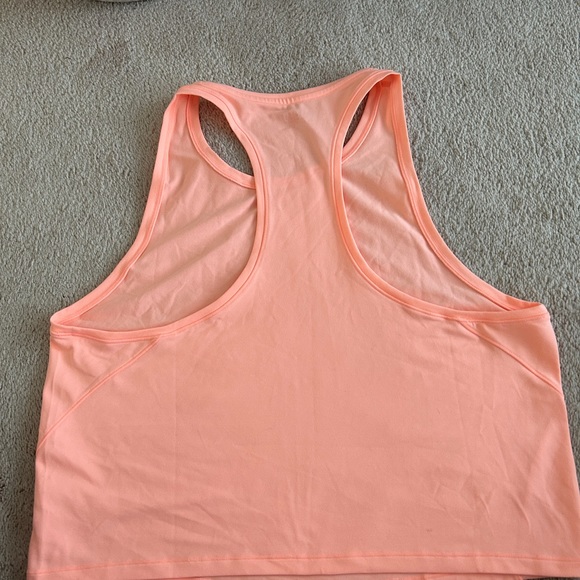 Athleta Crop Top Size XL - Picture 3 of 4